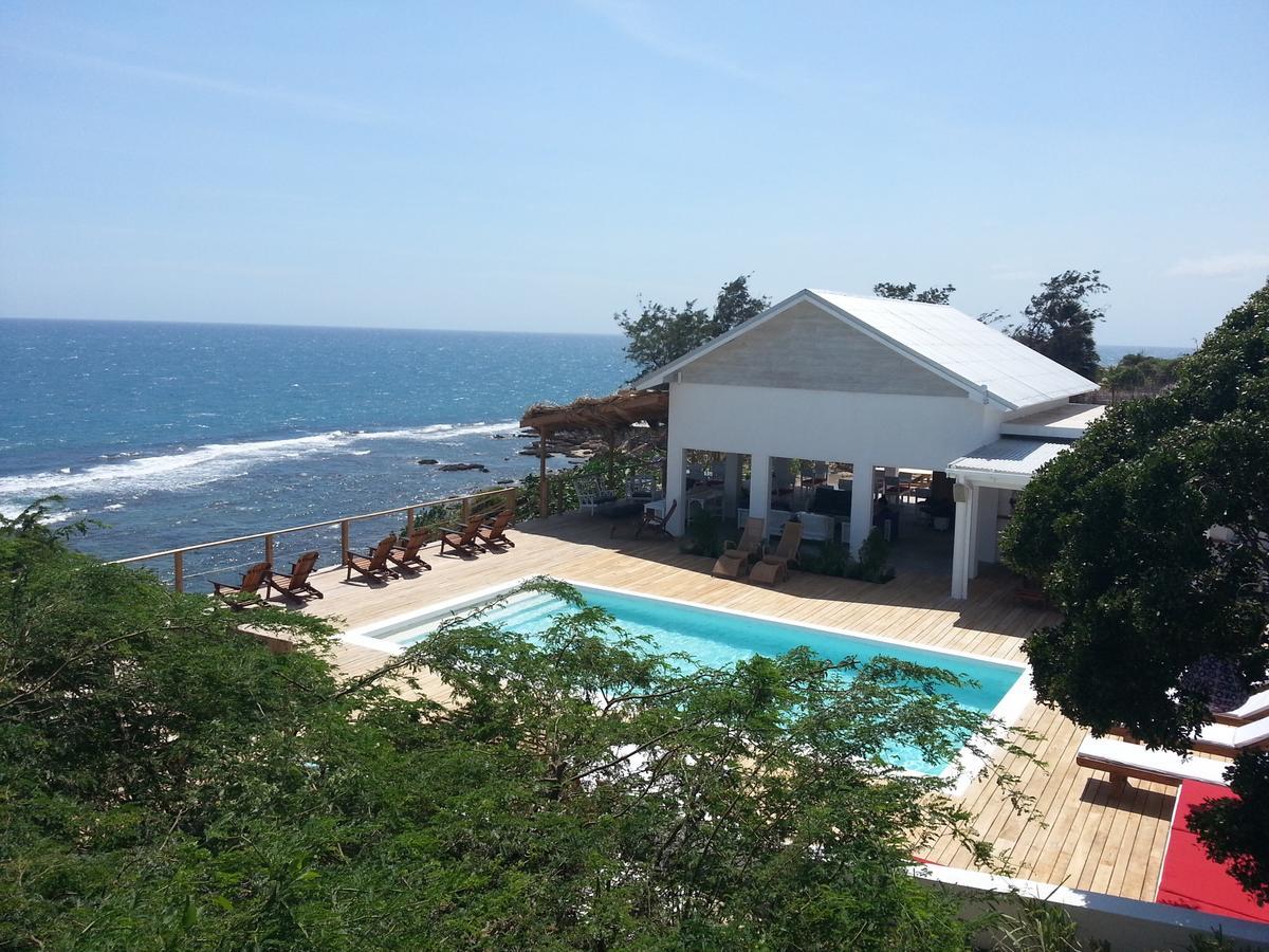 77 West Boutique Hotel Treasure Beach Exterior photo